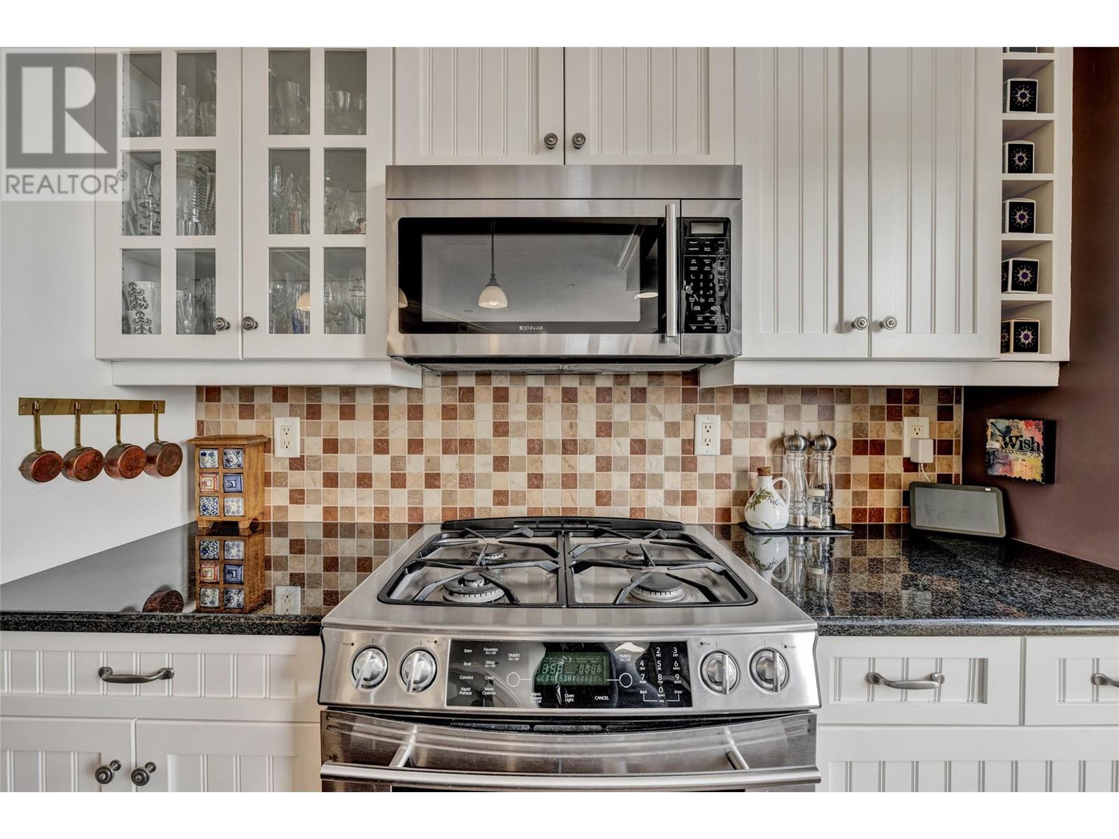 2901 Abbott Street Unit# 305, Kelowna, British Columbia  V1Y 1G7 - Photo 8 - 10339724