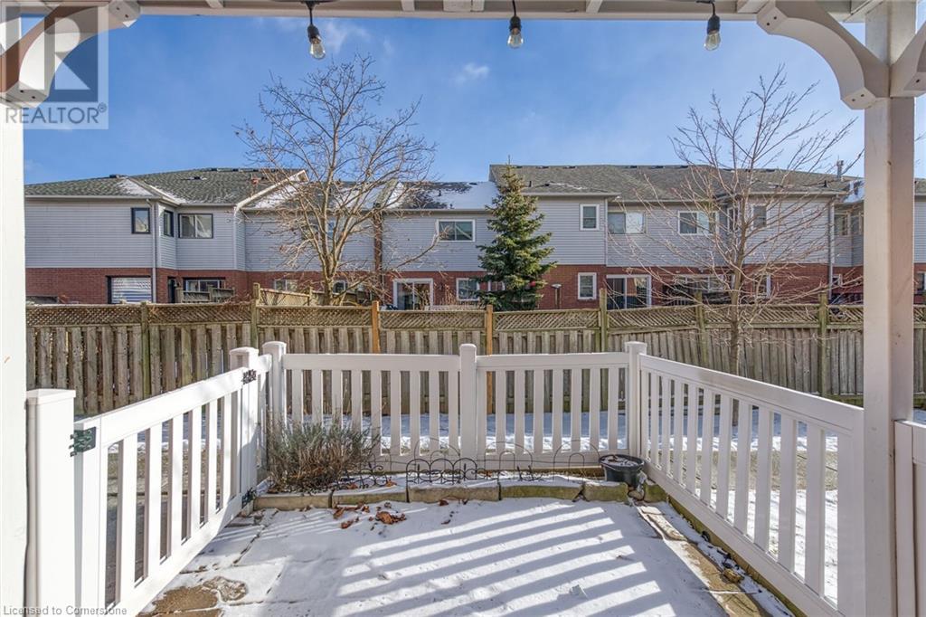 1701 Lampman Avenue Unit# 404, Burlington, Ontario  L7L 6R8 - Photo 6 - 40696906
