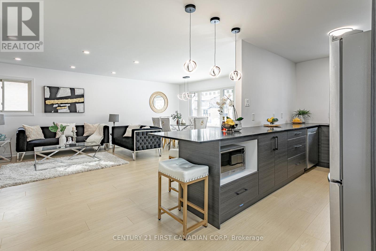 Photo 15 of 50 for 1523 Jalna Boulevard