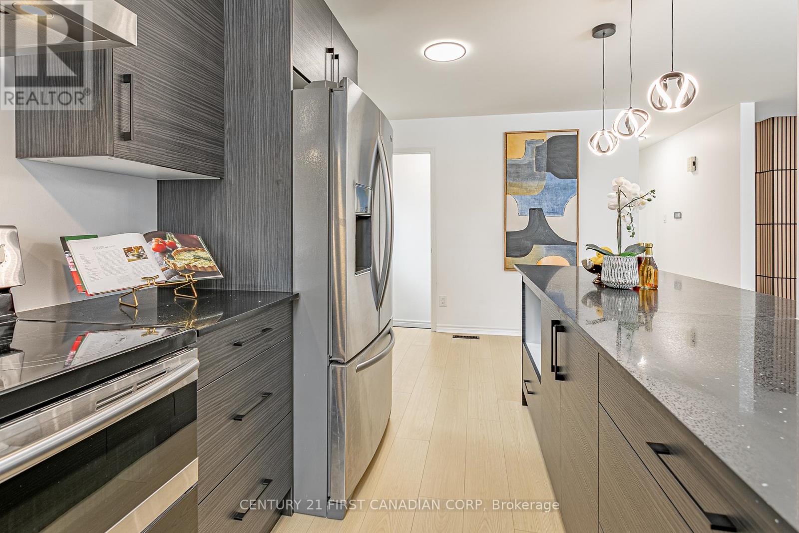 Photo 19 of 50 for 1523 Jalna Boulevard