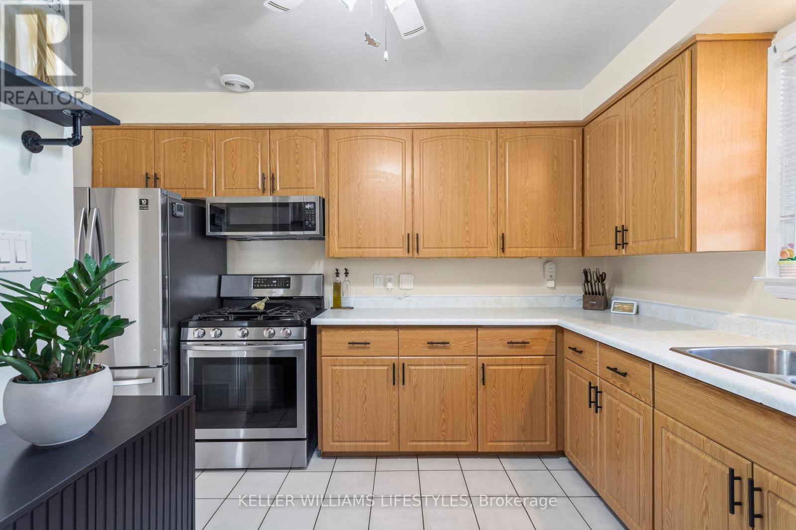 Photo 9 of 31 for 302 Spruce Street