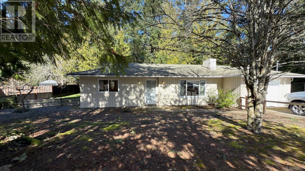 Property at 655 Dogwood Rd image 5