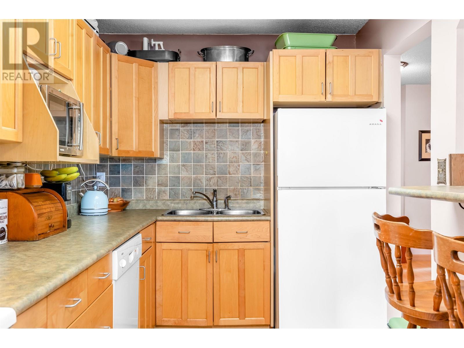 208 2320 Trinity Street, Vancouver, British Columbia  V5L 4W7 - Photo 9 - R2978130