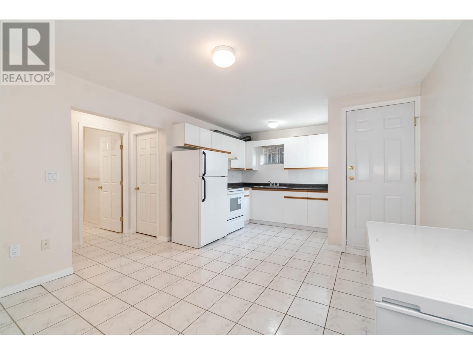 8362 13 Avenue, Burnaby, British Columbia  V3N 2G7 - Photo 20 - R2978700