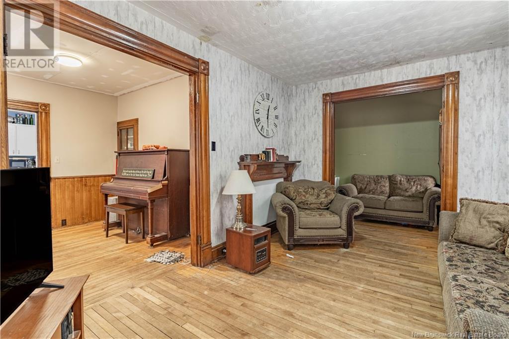 872 Main Street, Sussex, New Brunswick  E4E 2M5 - Photo 5 - NB114254