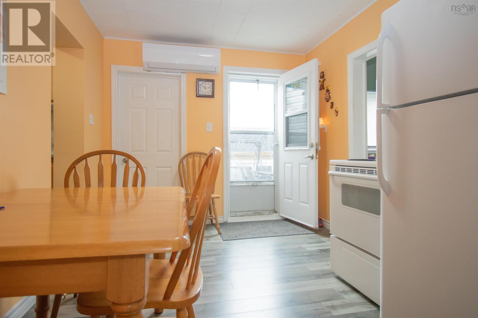 29 Wesley Street, Whitney Pier, Nova Scotia  B1N 2M5 - Photo 17 - 202505289
