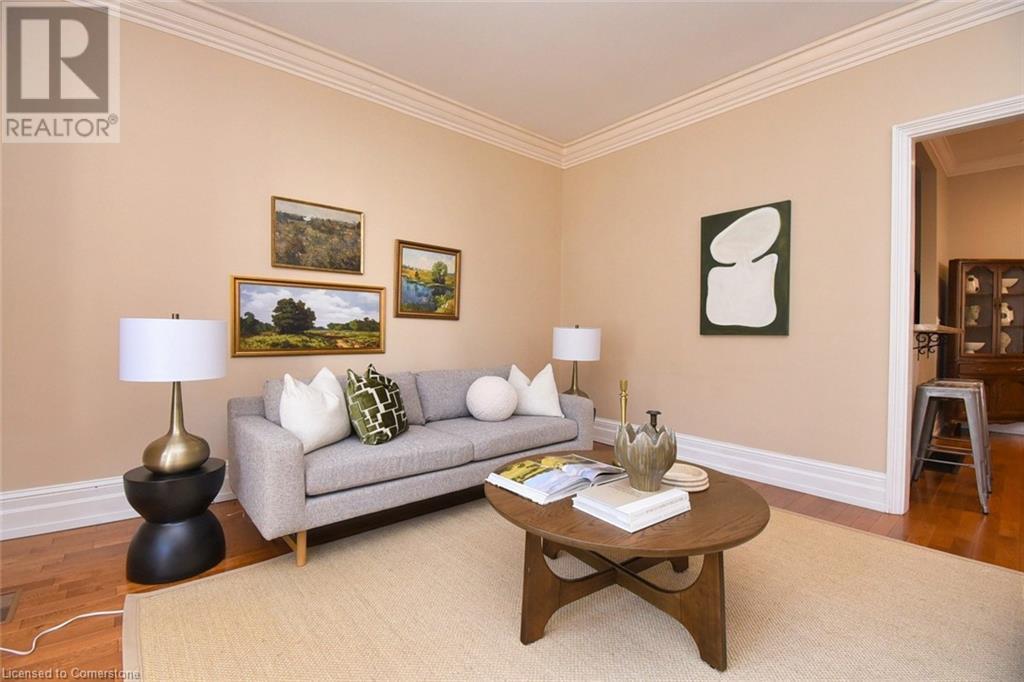 Property at 332 KING Street W image 5