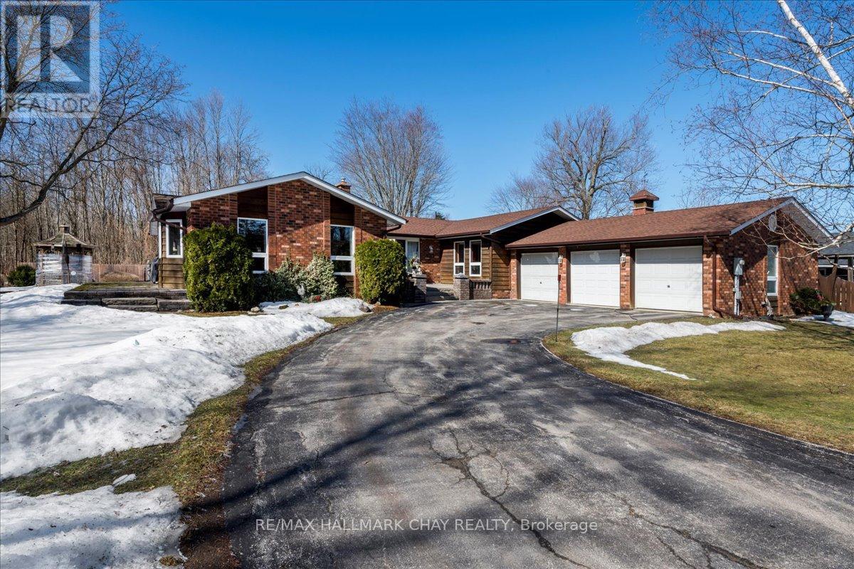 Property at 256 MAPLE GROVE DRIVE image 1
