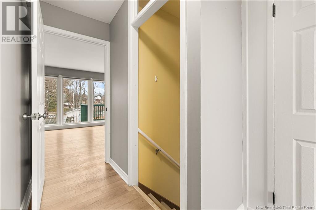 Property at 33 Glenwood Drive image 3