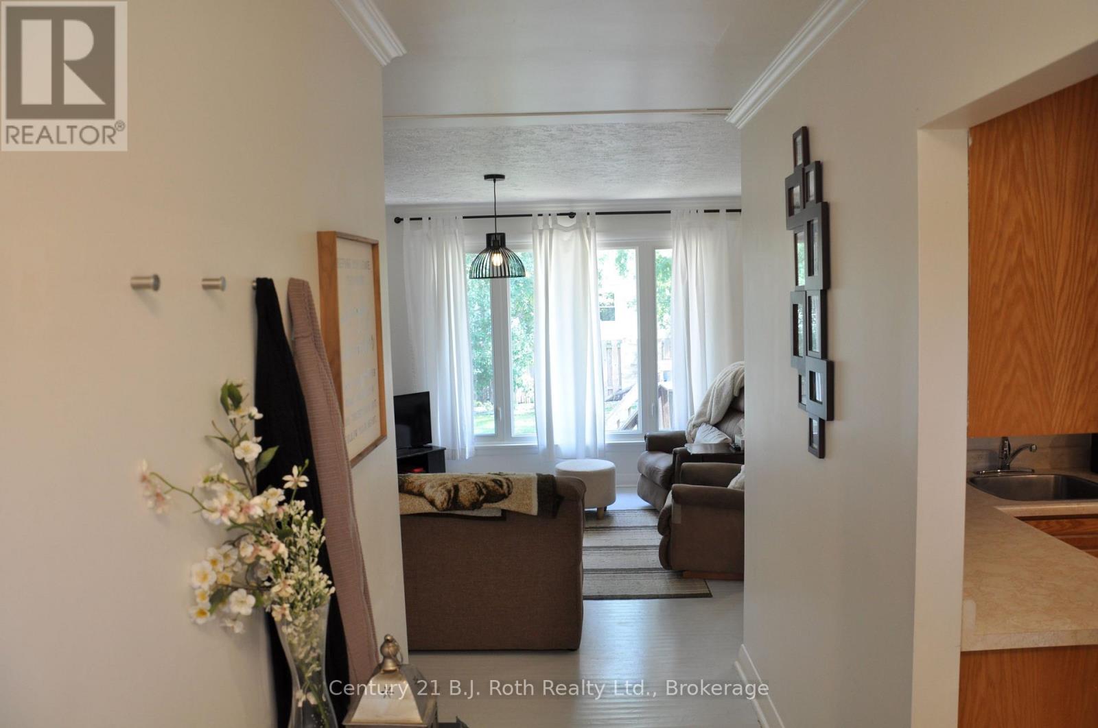 311 James Street E, Orillia, Ontario  L3V 1M4 - Photo 8 - S12010012