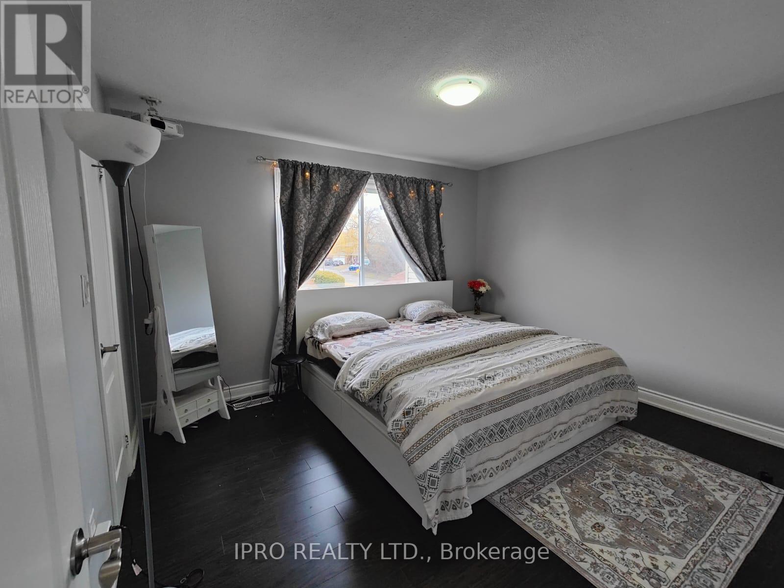 73 Greene Drive, Brampton, Ontario  L6V 2P2 - Photo 13 - W12026482