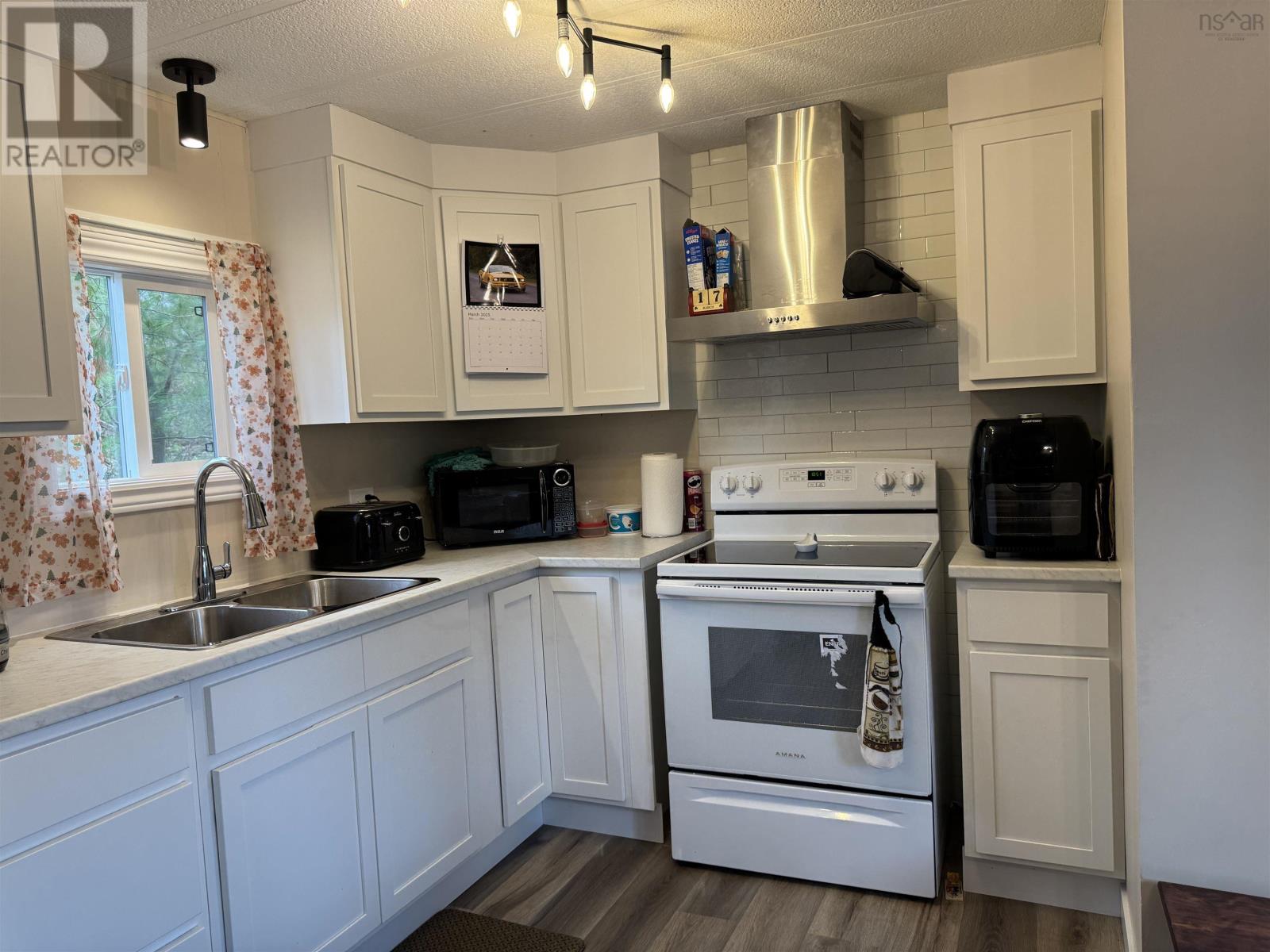 55 Crestwood Court, New Minas, Nova Scotia  B4N 5H9 - Photo 4 - 202505290