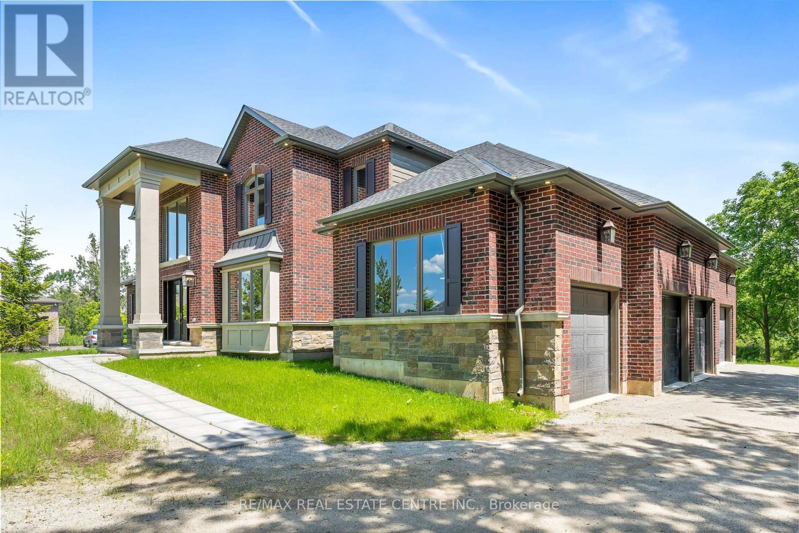 101 Perryman Court, Erin, Ontario  N0B 1H0 - Photo 2 - X12029024