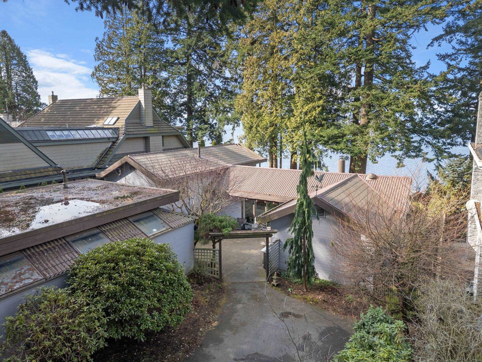 2351 Christopherson Road, Surrey, British Columbia  V4A 3L2 - Photo 38 - R2977406