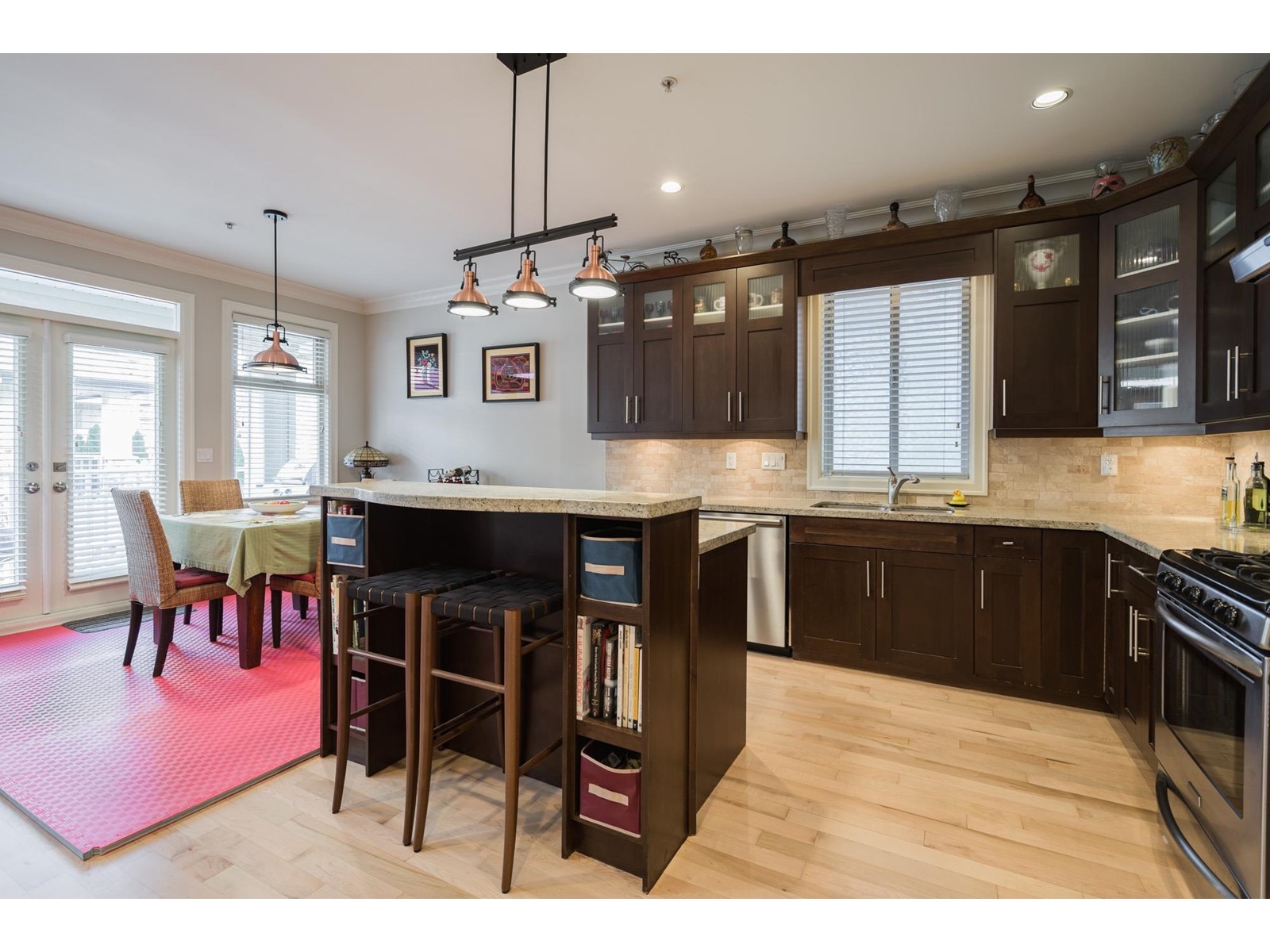Property at 15589 THRIFT AVENUE image 4