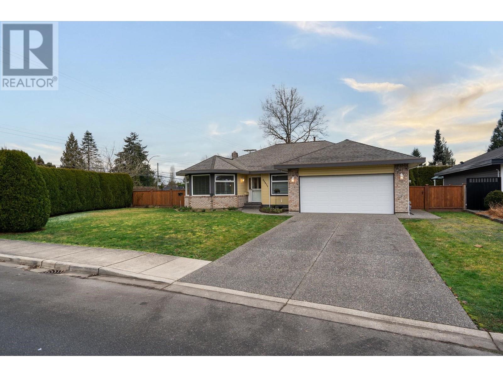 20371 124b Avenue, Maple Ridge, British Columbia  V2X 9R8 - Photo 3 - R2959137