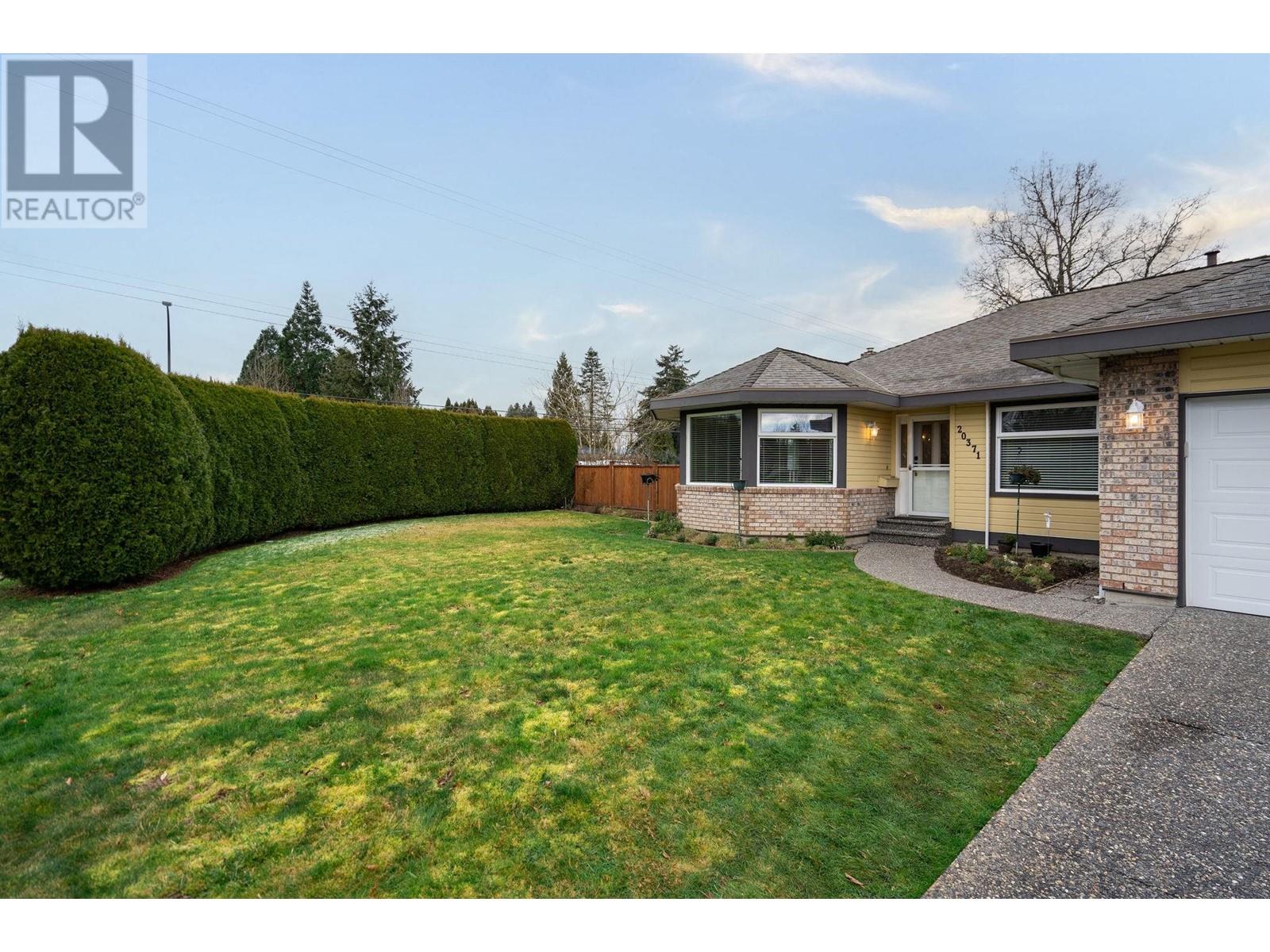 20371 124b Avenue, Maple Ridge, British Columbia  V2X 9R8 - Photo 2 - R2959137