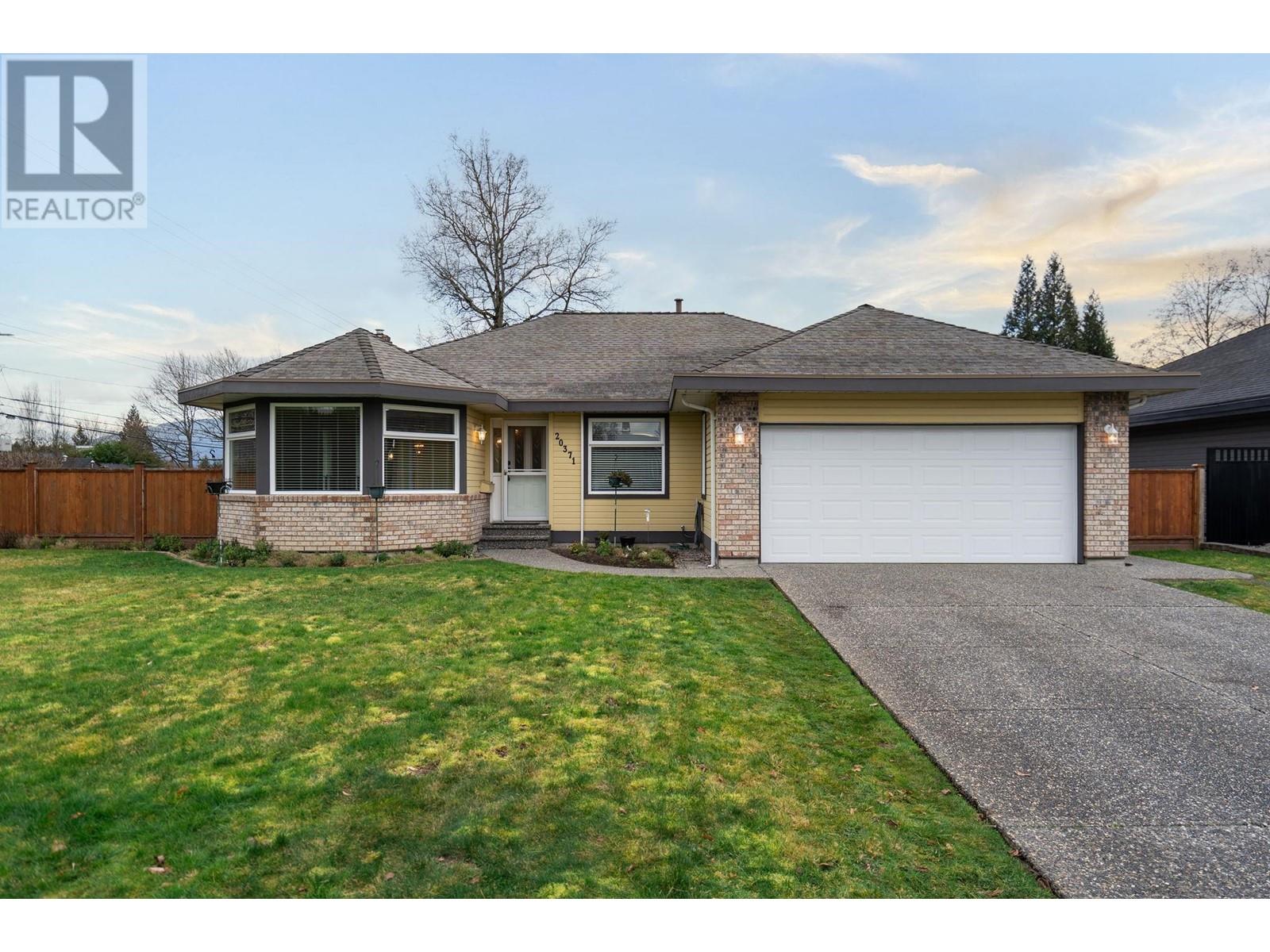 20371 124b Avenue, Maple Ridge, British Columbia  V2X 9R8 - Photo 1 - R2959137