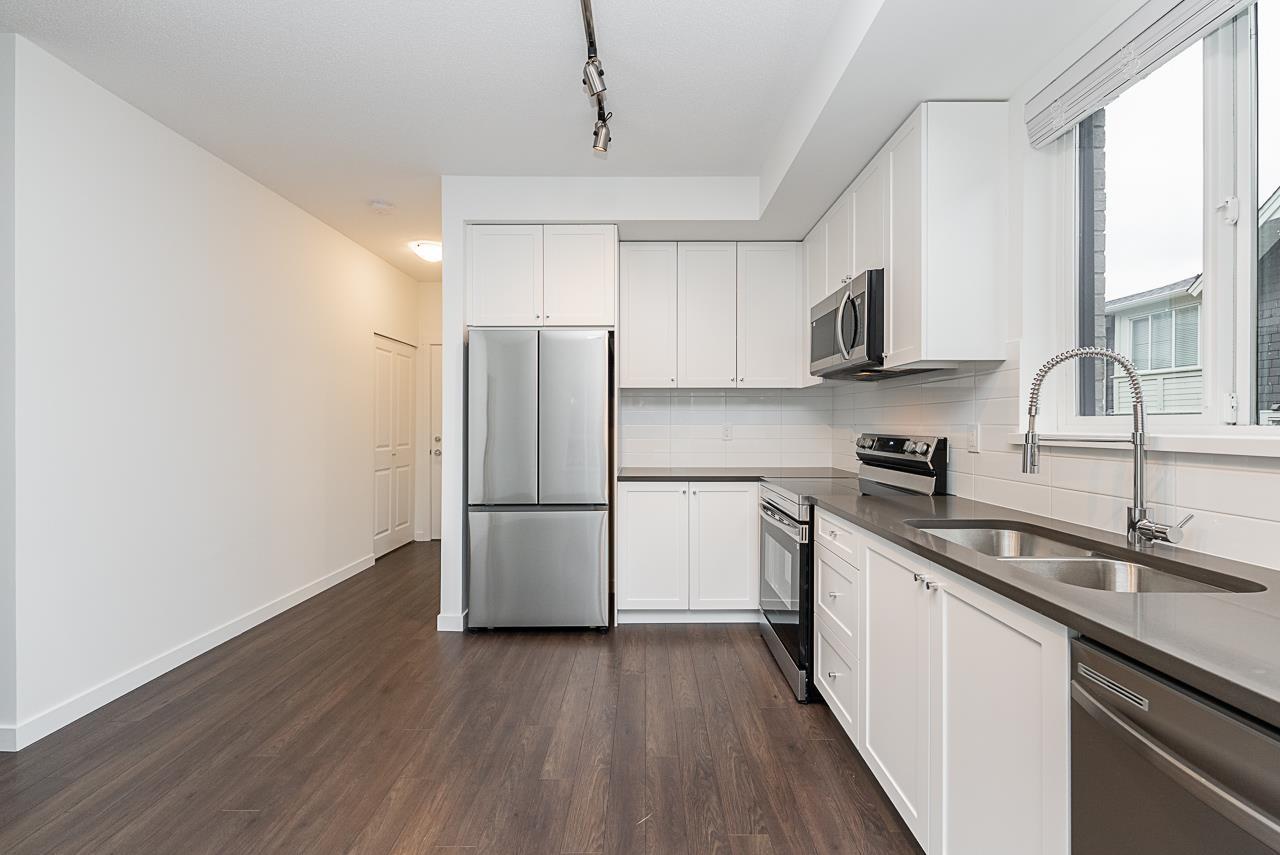 506 15738 85 Avenue, Surrey, British Columbia  V4N 6Y1 - Photo 6 - R2979002