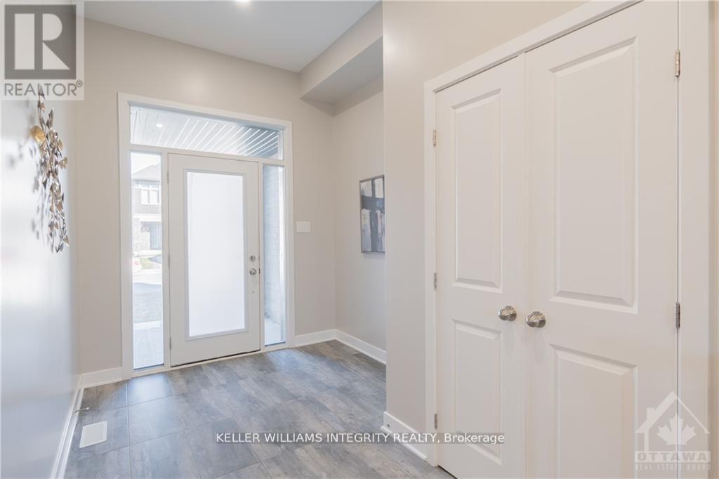 Property at 551 TRIANGLE STREET image 3