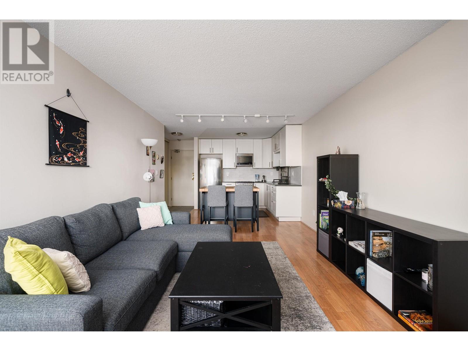 207 1122 King Albert Avenue, Coquitlam, British Columbia  V3J 1X7 - Photo 3 - R2979736