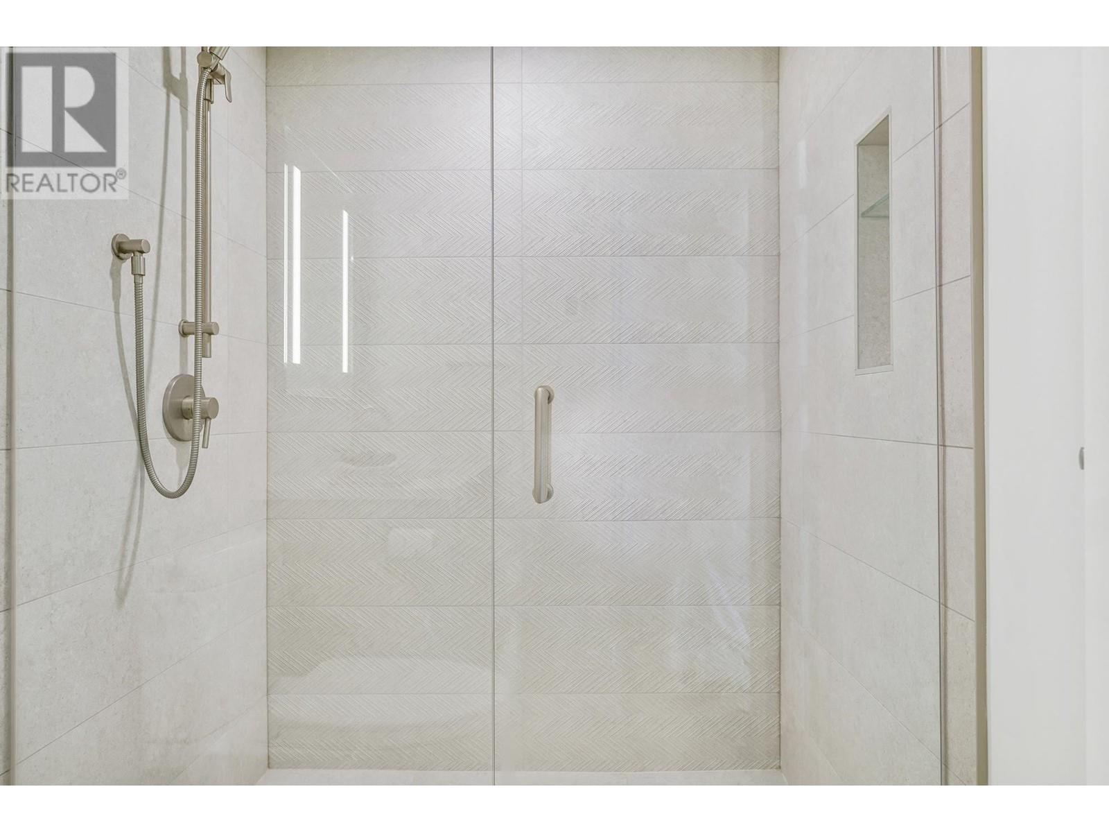 Th1 168 E Esplanade Avenue, North Vancouver, British Columbia  V7L 4X8 - Photo 25 - R2979746