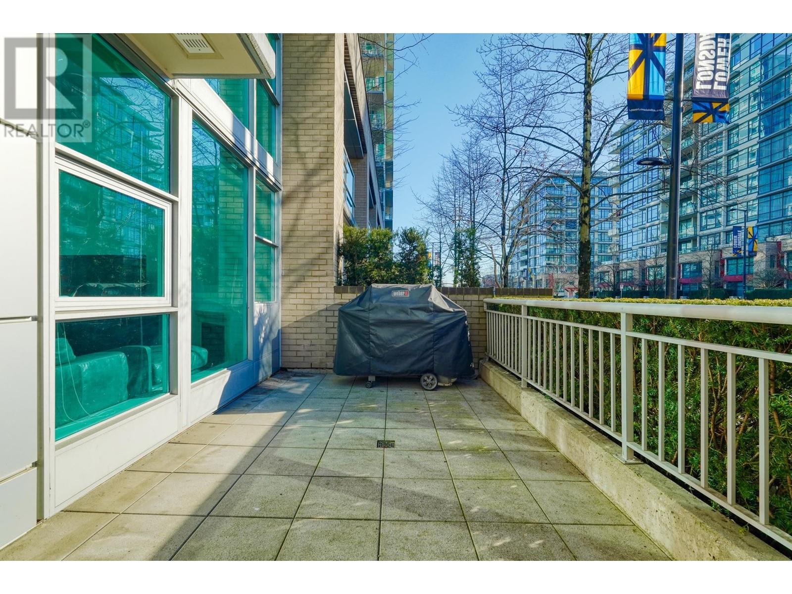 Th1 168 E Esplanade Avenue, North Vancouver, British Columbia  V7L 4X8 - Photo 4 - R2979746