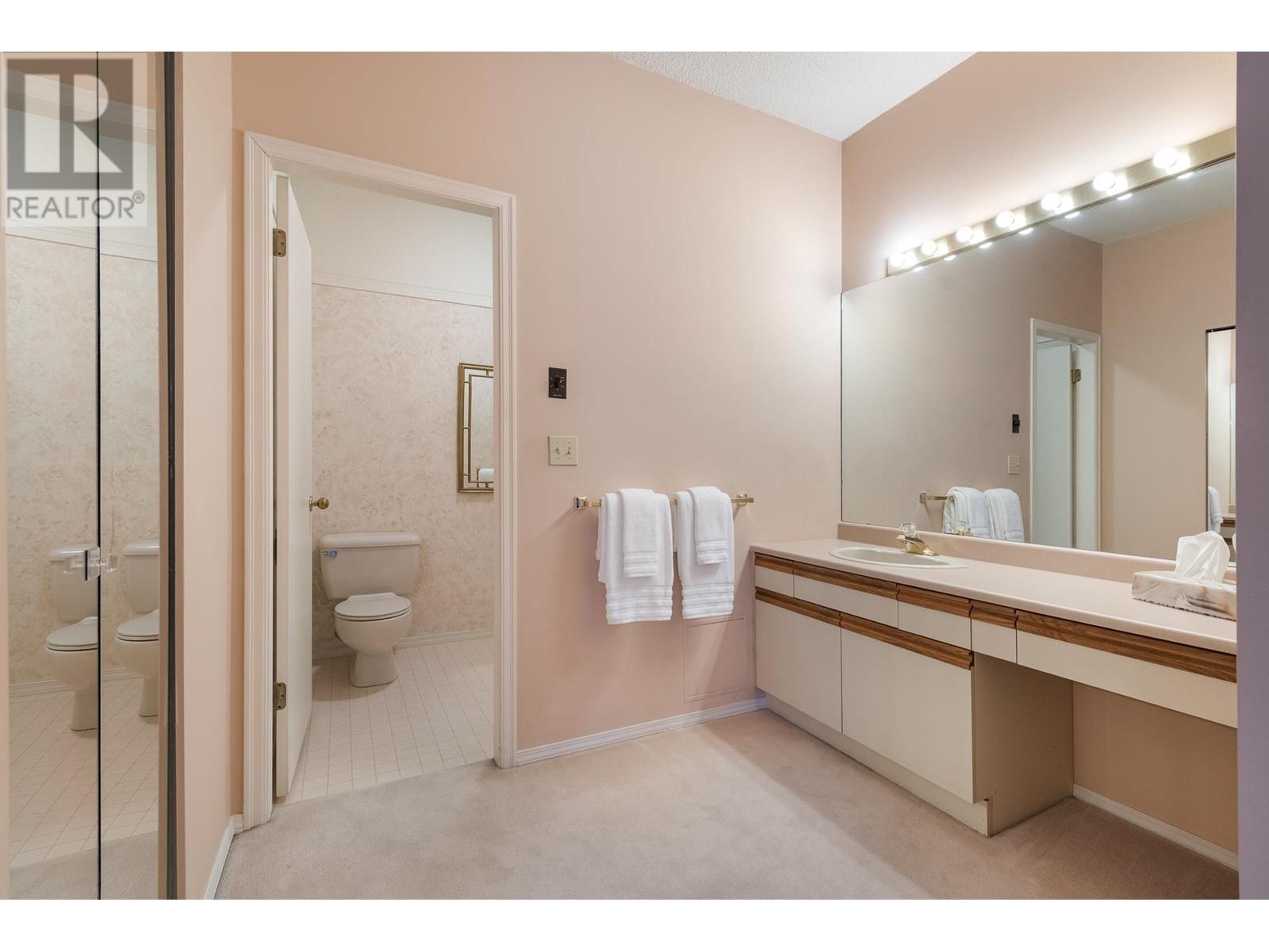 Listing Picture 17 of 30 : 201 7651 ABERCROMBIE DRIVE, Richmond / 烈治文 - 魯藝地產 Yvonne Lu Group - MLS Medallion Club Member