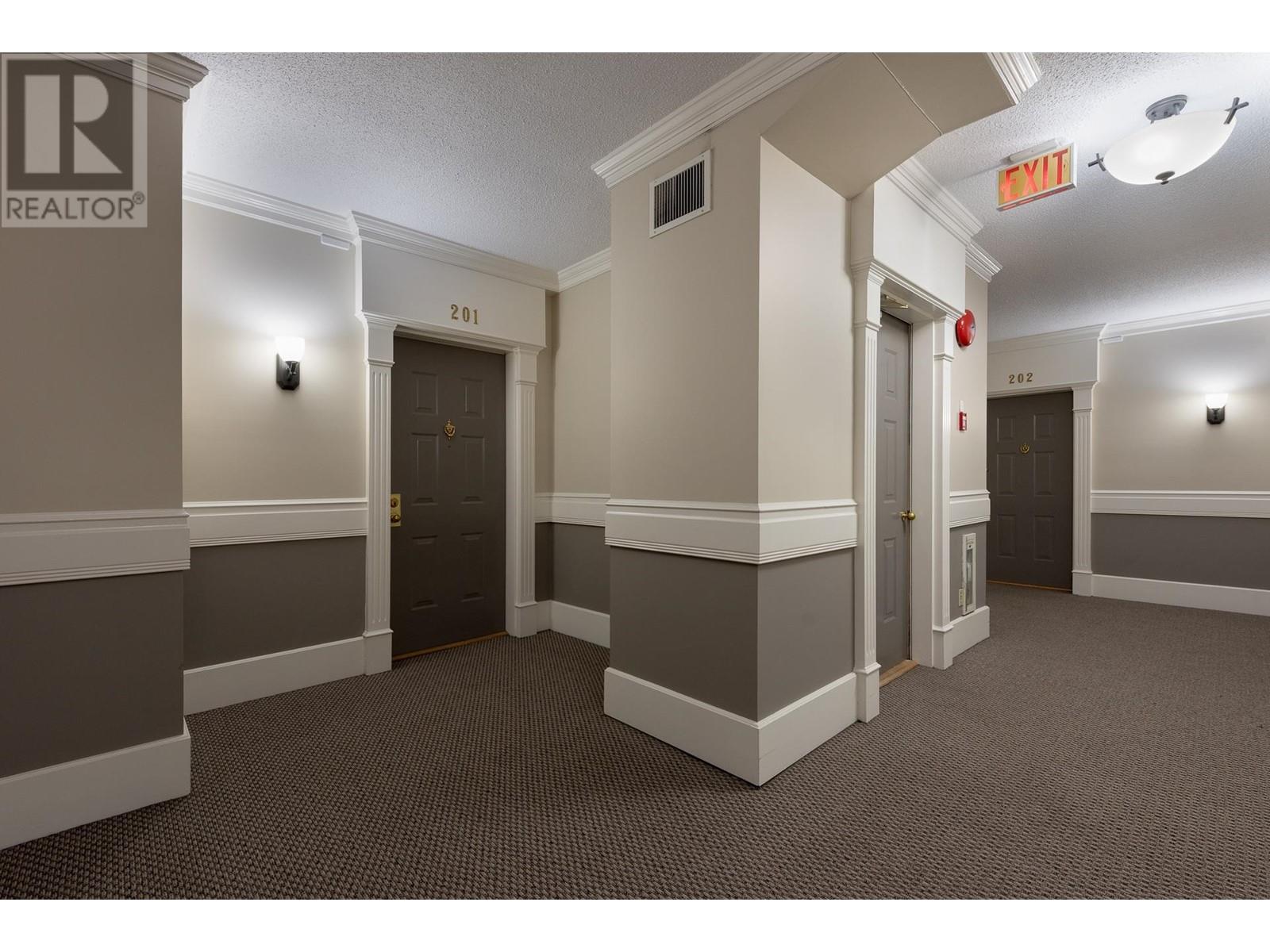 Listing Picture 21 of 30 : 201 7651 ABERCROMBIE DRIVE, Richmond / 烈治文 - 魯藝地產 Yvonne Lu Group - MLS Medallion Club Member