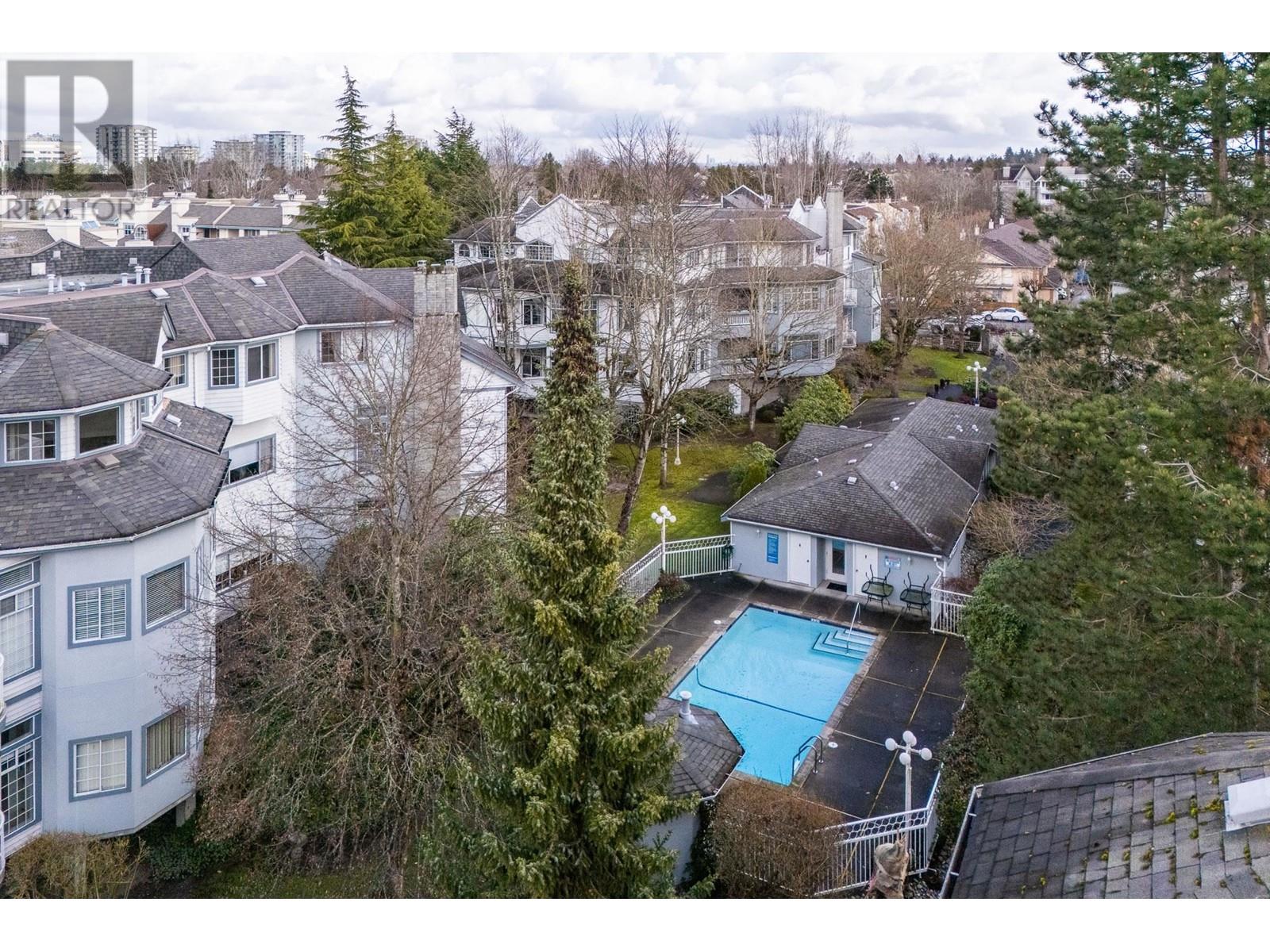 Listing Picture 27 of 30 : 201 7651 ABERCROMBIE DRIVE, Richmond / 烈治文 - 魯藝地產 Yvonne Lu Group - MLS Medallion Club Member