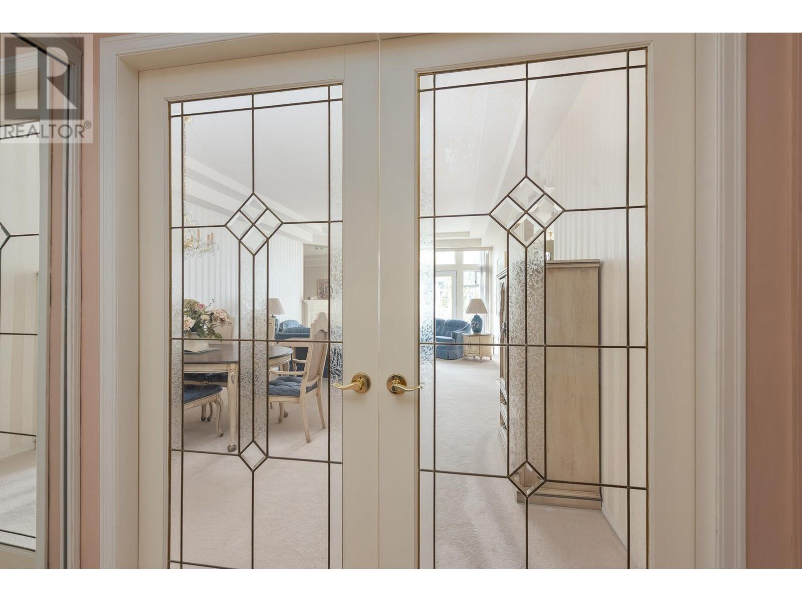 Listing Picture 7 of 30 : 201 7651 ABERCROMBIE DRIVE, Richmond / 烈治文 - 魯藝地產 Yvonne Lu Group - MLS Medallion Club Member