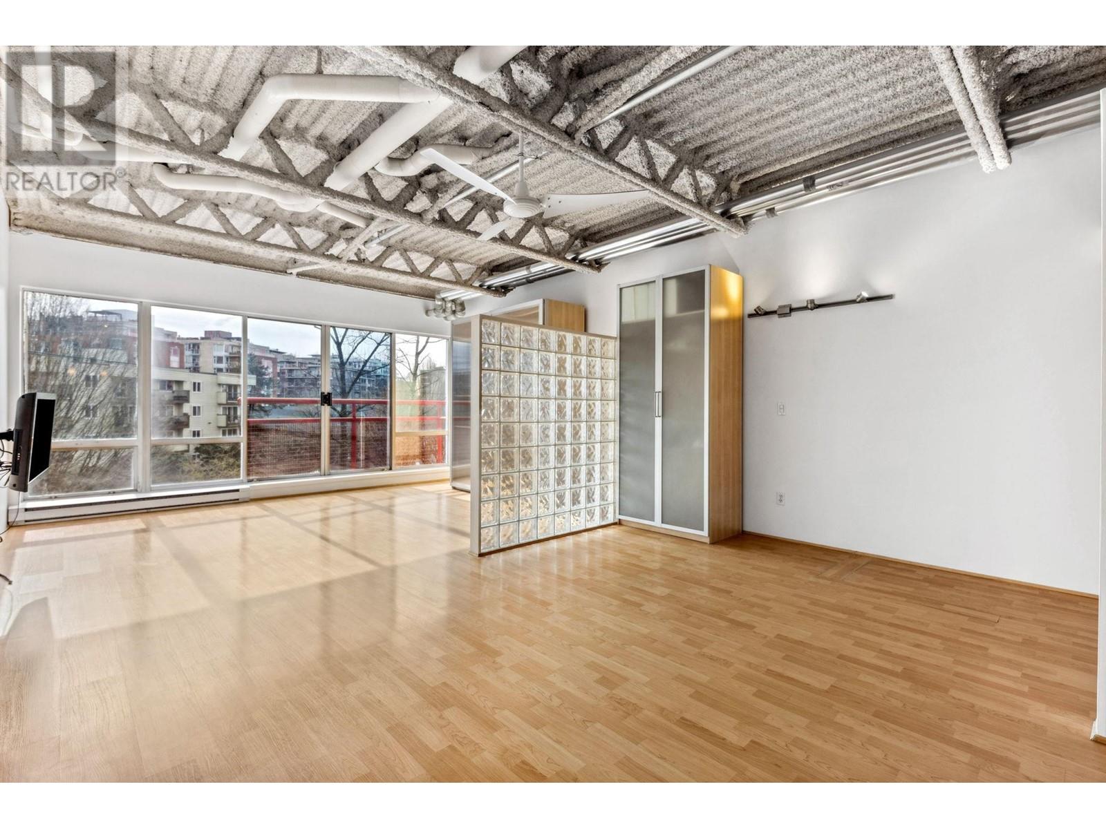 423 350 E 2ND AVENUE, vancouver, British Columbia