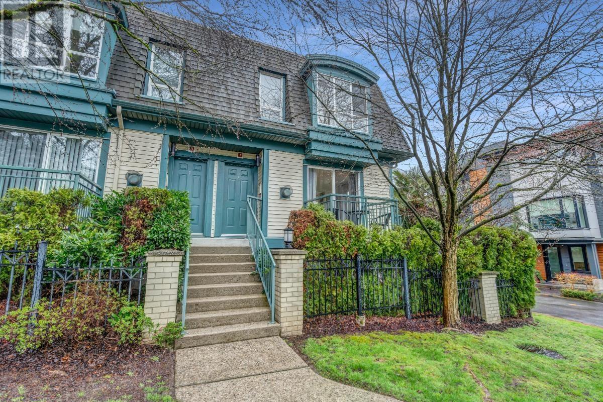 Property at 2 288 ST. DAVIDS AVENUE image 1