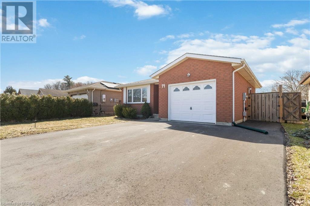 Property at 71 CHILDERHOSE Crescent image 3