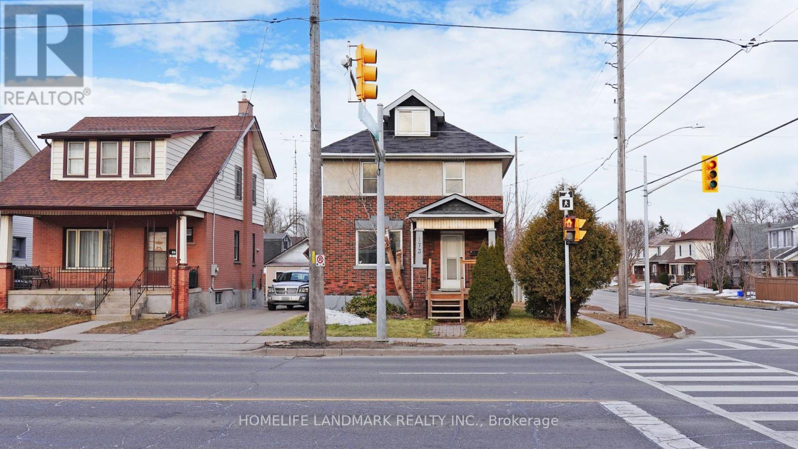 Property at 173 RITSON ROAD S image 2
