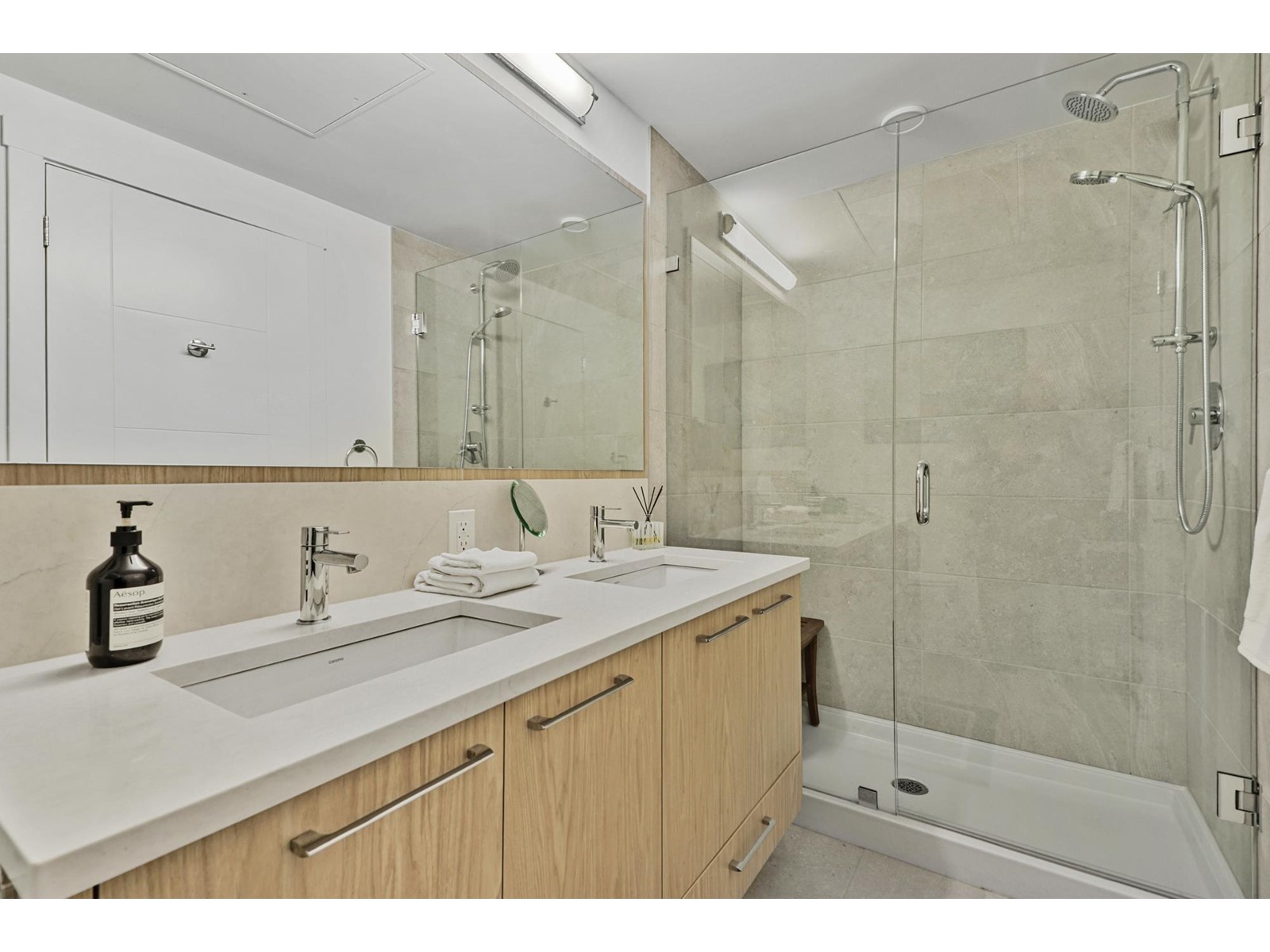 208 3182 Gladwin Road, Abbotsford, British Columbia  V2T 0K8 - Photo 15 - R2978661