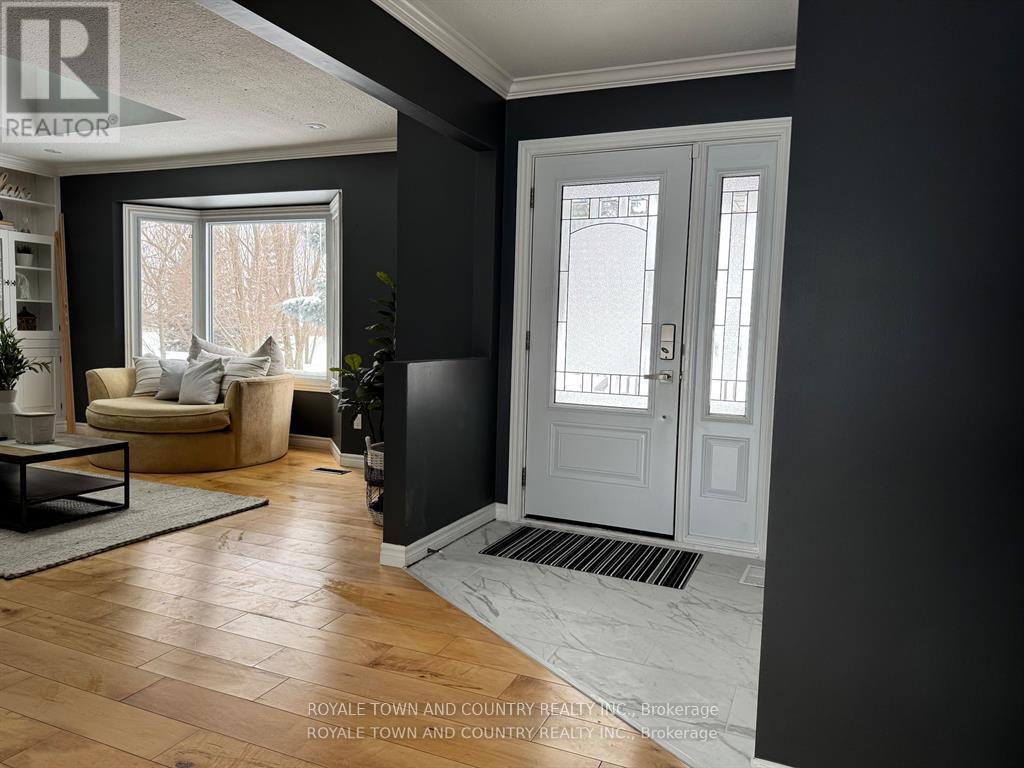 42 Pigeon Lake Road, Kawartha Lakes (Lindsay), Ontario  K9V 4R6 - Photo 7 - X11986977