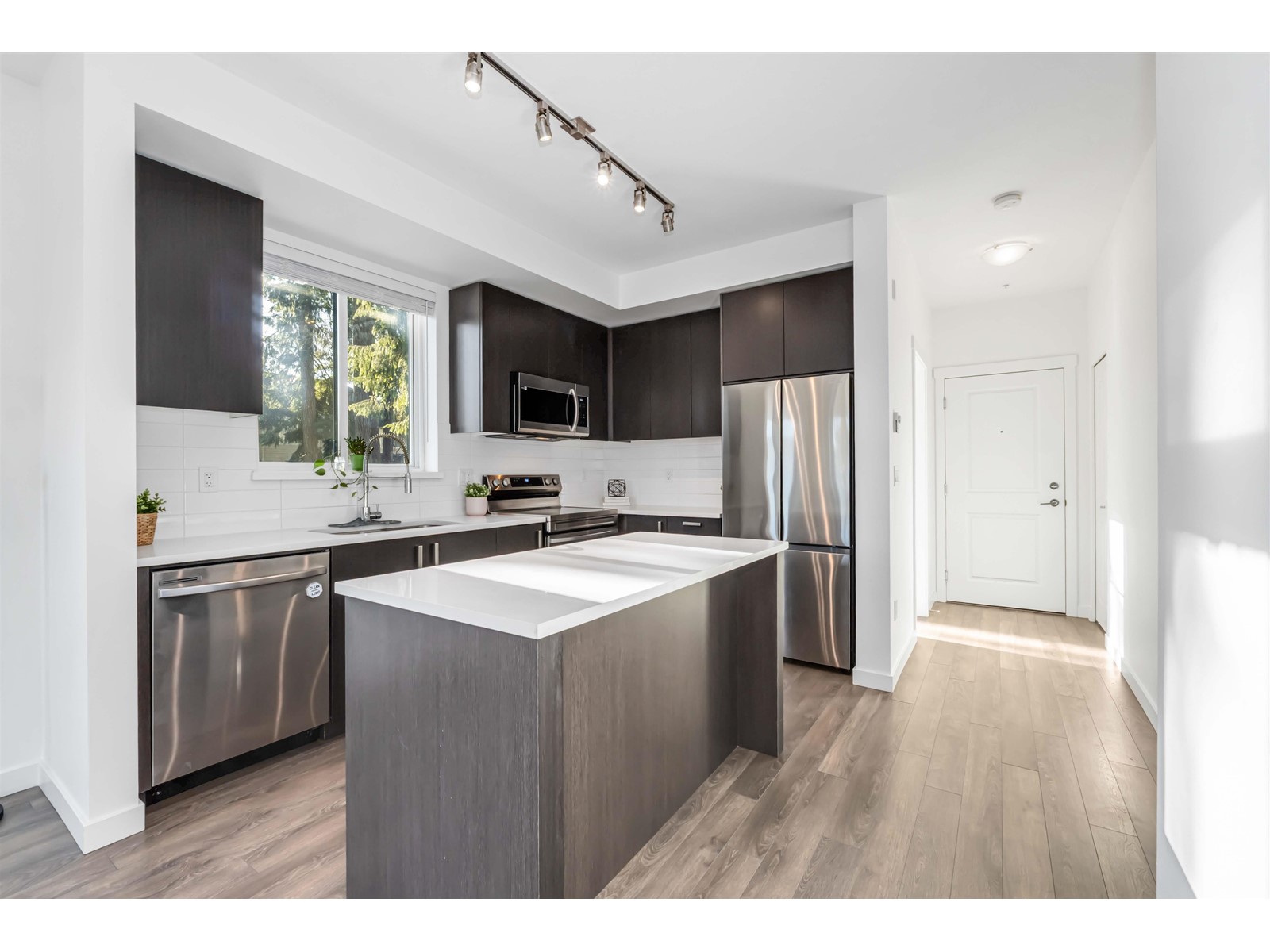 108 15858 Fraser Highway, Surrey, British Columbia  V4N 6X4 - Photo 8 - R2972424