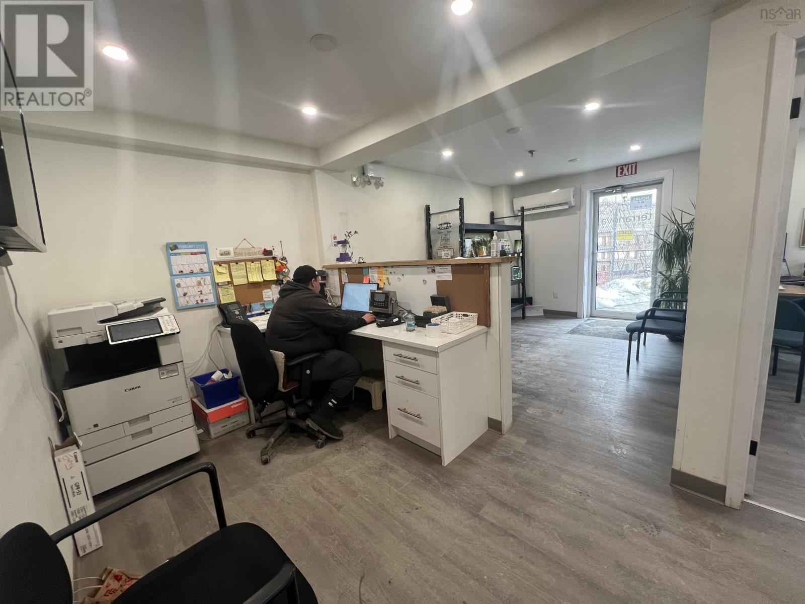 130 Bluewater Road, Bedford, Nova Scotia  B4B 1G7 - Photo 6 - 202505301