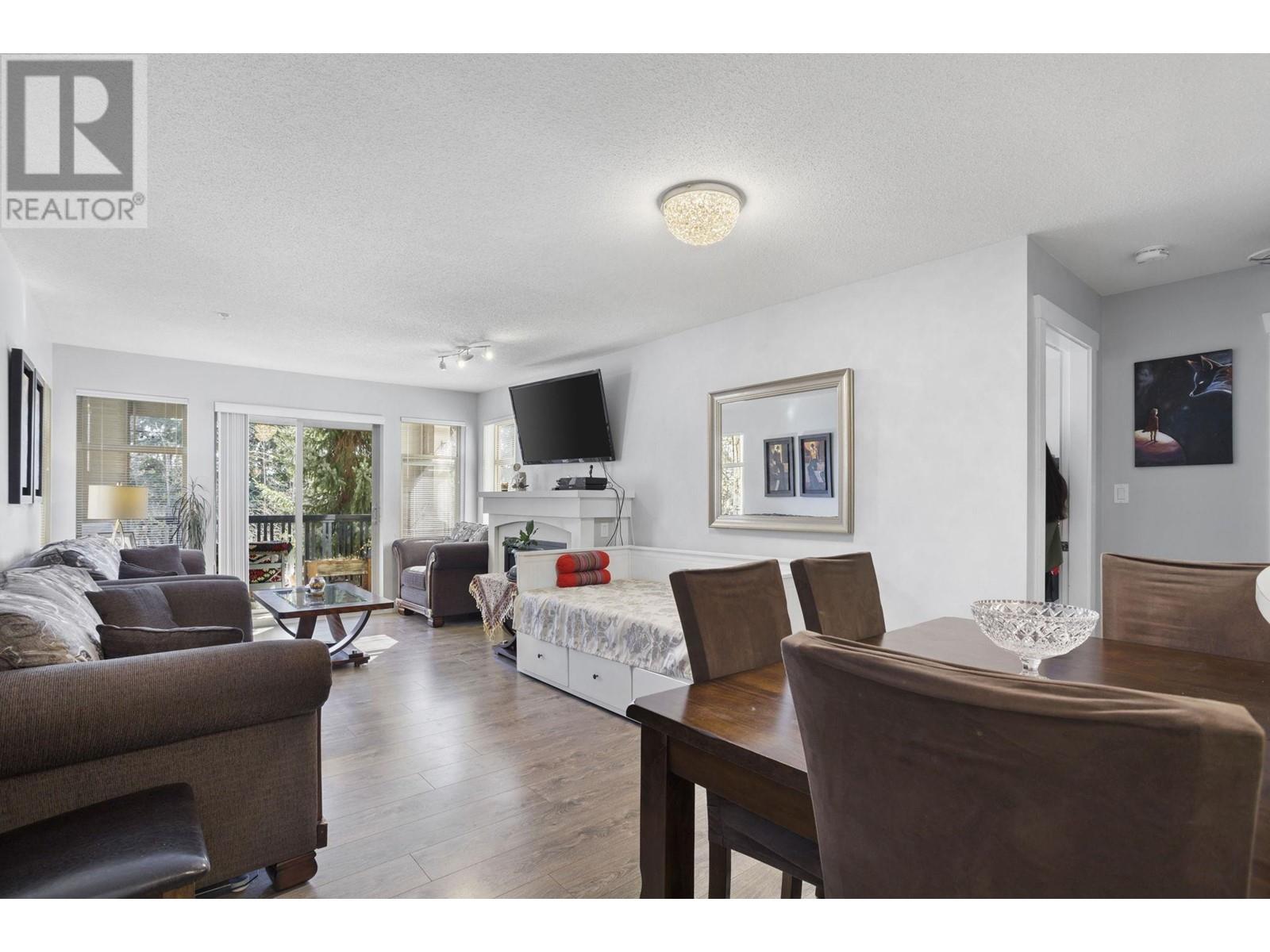207 2998 Silver Springs Boulevard, Coquitlam, British Columbia  V3E 3R7 - Photo 3 - R2979757