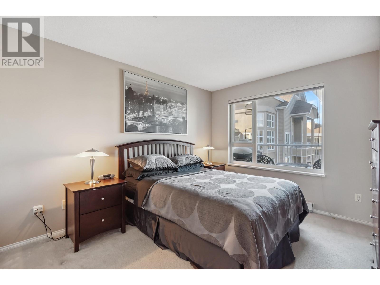 Listing Picture 14 of 26 : 403 5888 DOVER CRESCENT, Richmond / 烈治文 - 魯藝地產 Yvonne Lu Group - MLS Medallion Club Member