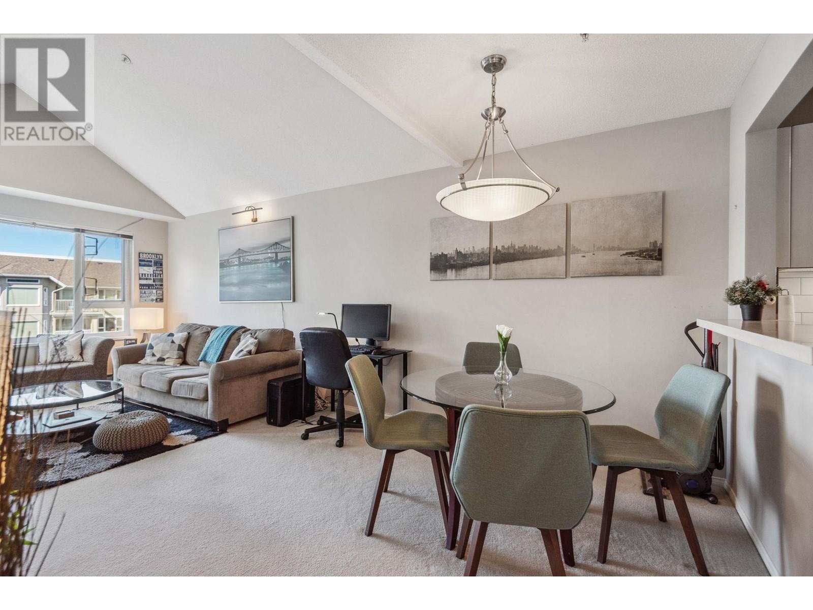 Listing Picture 7 of 26 : 403 5888 DOVER CRESCENT, Richmond / 烈治文 - 魯藝地產 Yvonne Lu Group - MLS Medallion Club Member