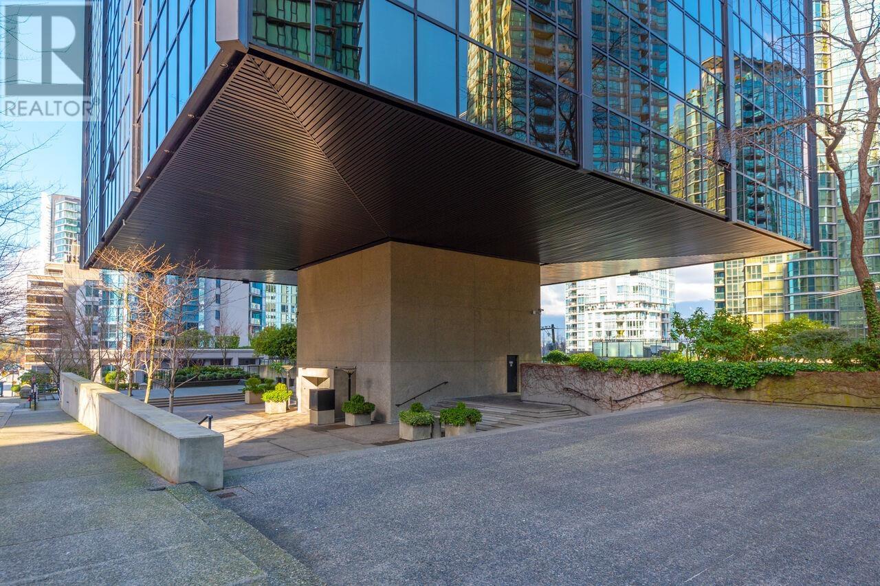 1202 1333 W Georgia Street, Vancouver, British Columbia  V6E 4V3 - Photo 2 - R2979778