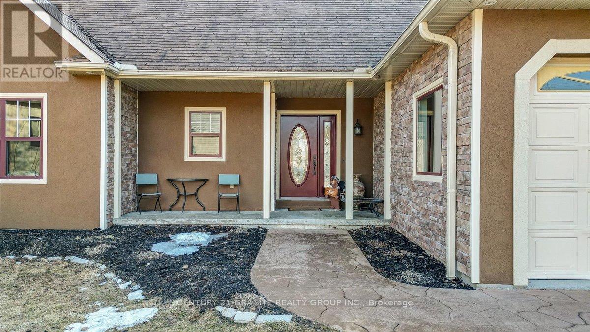 Property at 52 NICKLAUS DRIVE image 3