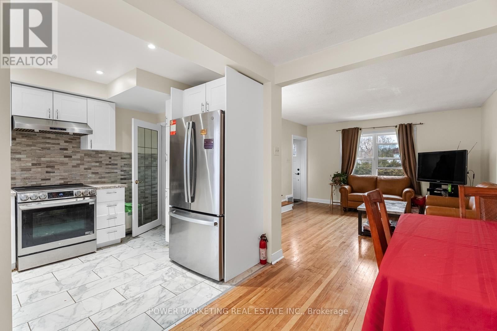 1047 Hollington Street, Ottawa, Ontario  K1Z 6L2 - Photo 16 - X12029167