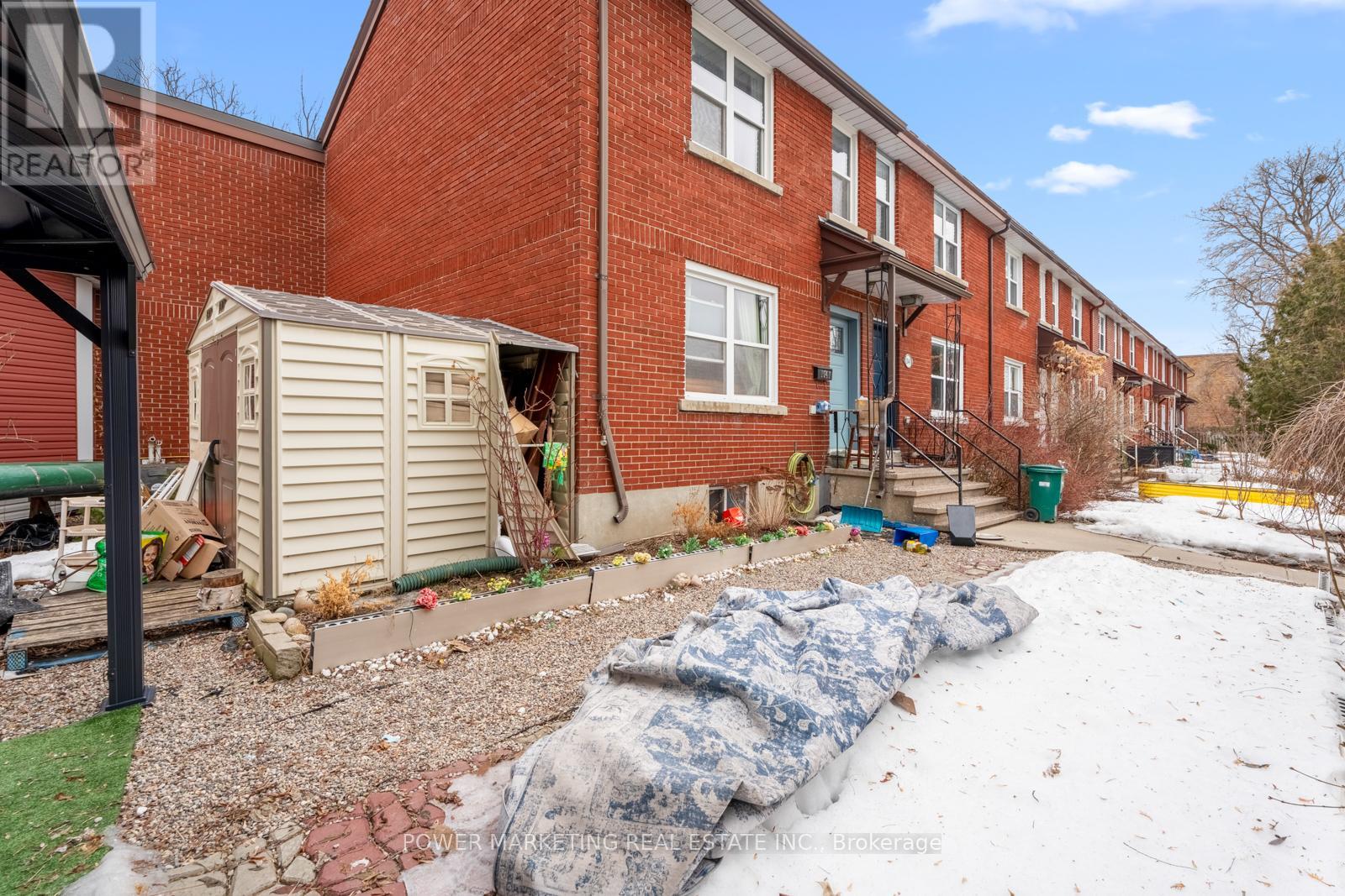 Property at 1047 HOLLINGTON STREET image 3