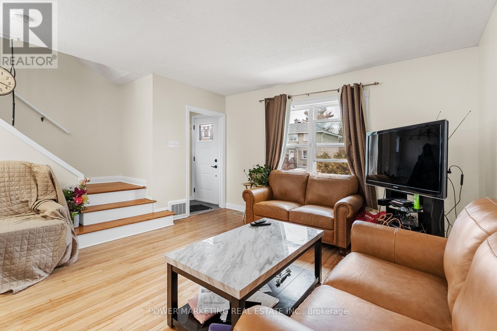 1047 Hollington Street, Ottawa, Ontario  K1Z 6L2 - Photo 9 - X12029167