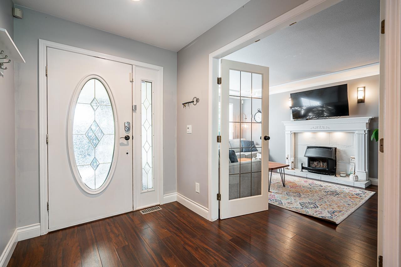Property at 20552 96A AVENUE image 3