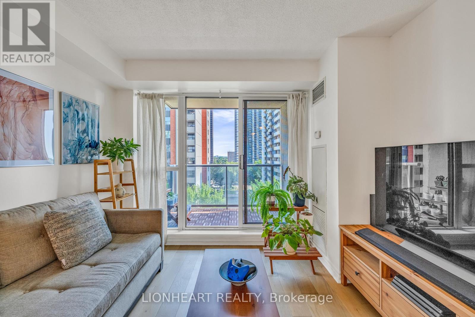 Property at 709 - 5 MICHAEL POWER PLACE image 5