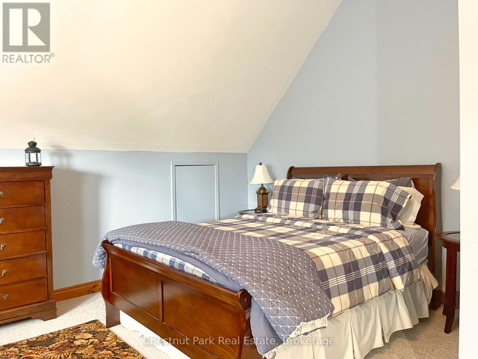 145 Scott Street, Georgian Bluffs, Ontario  N0H 2T0 - Photo 14 - X12029130